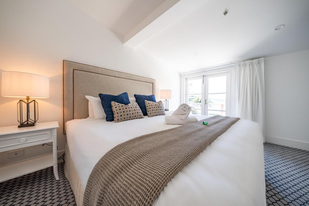 Seahorse Inn Hotel & Villas Іден Екстер'єр фото